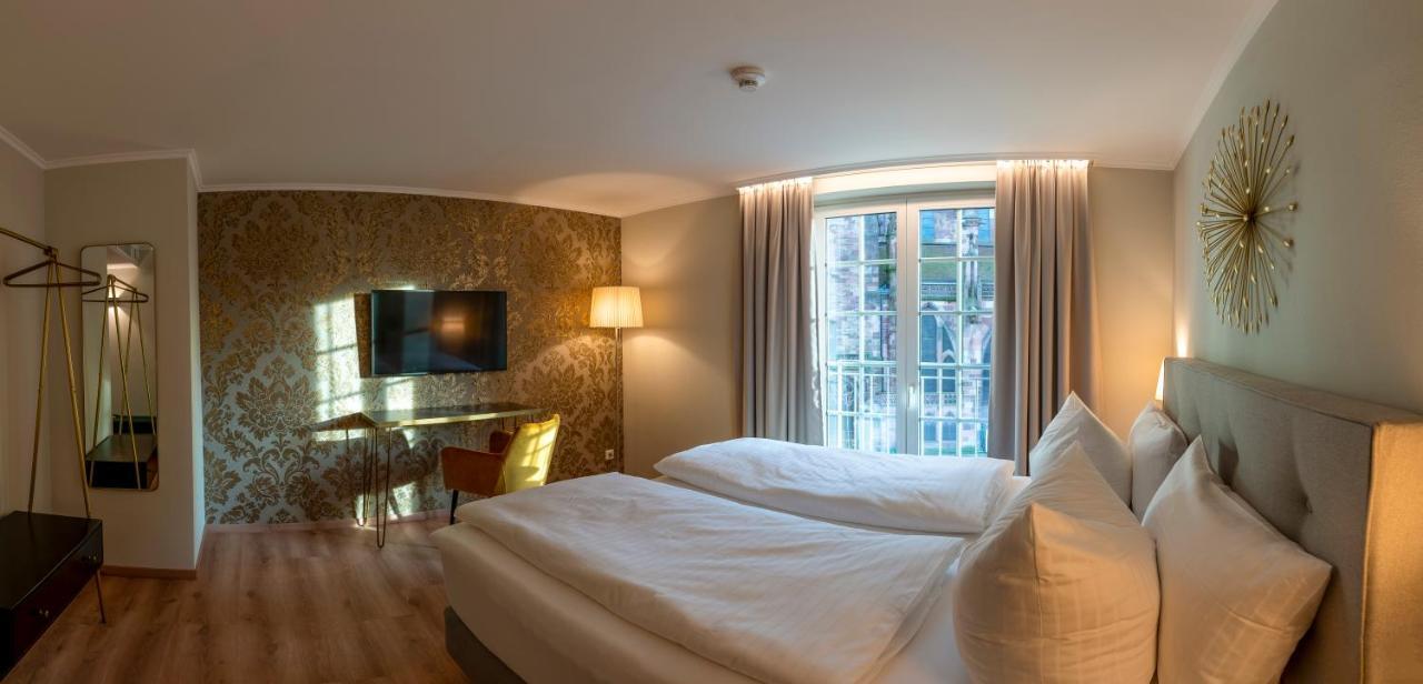 Hotel Rappen Am Muensterplatz Freiburg im Breisgau Exteriör bild