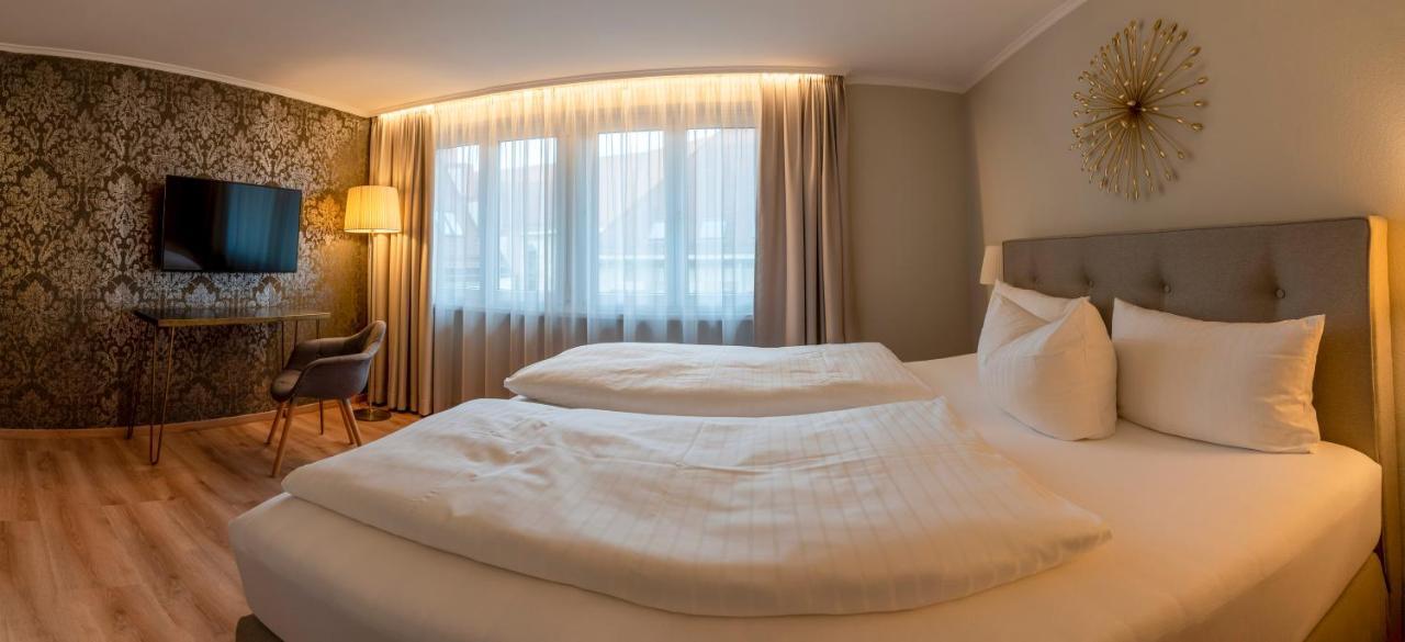 Hotel Rappen Am Muensterplatz Freiburg im Breisgau Exteriör bild