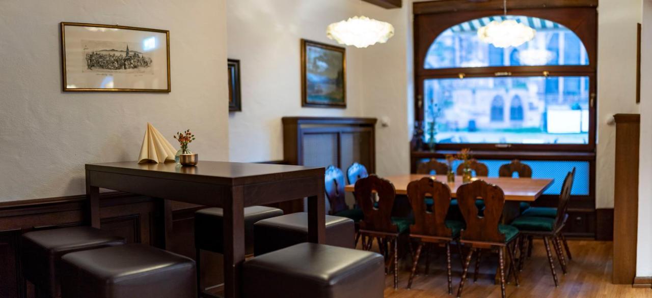 Hotel Rappen Am Muensterplatz Freiburg im Breisgau Exteriör bild