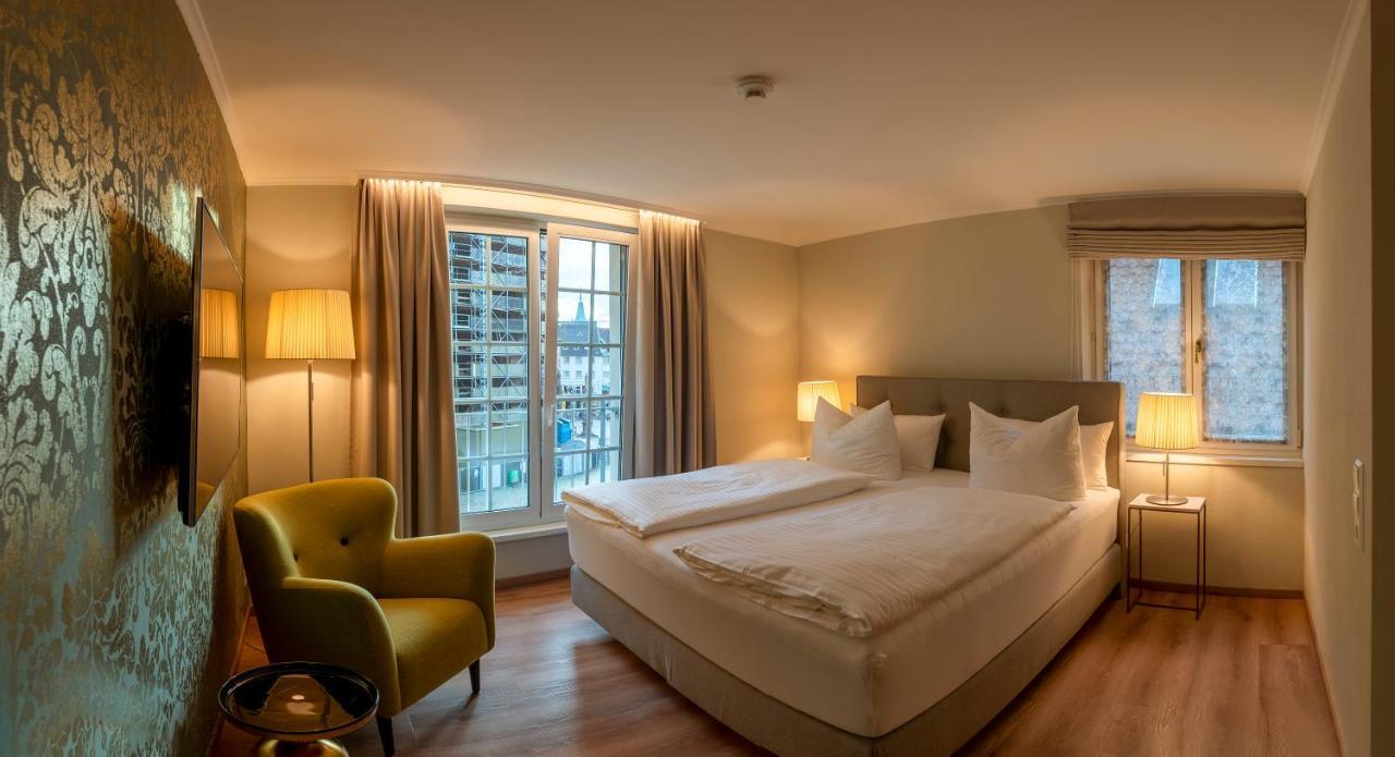Hotel Rappen Am Muensterplatz Freiburg im Breisgau Exteriör bild