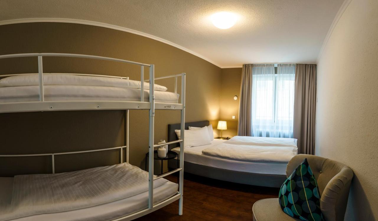 Hotel Rappen Am Muensterplatz Freiburg im Breisgau Exteriör bild