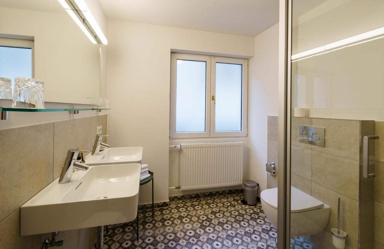 Hotel Rappen Am Muensterplatz Freiburg im Breisgau Exteriör bild